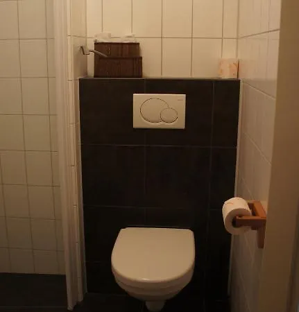 Lazey Konukevi 3*