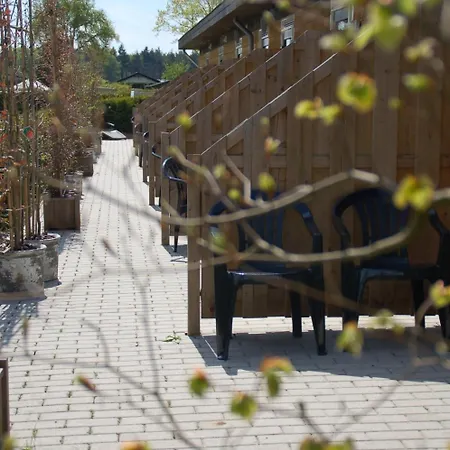 ゲストハウス Lazey 3*